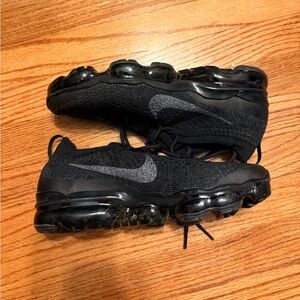 Black Nike Air Vapormax Flyknit